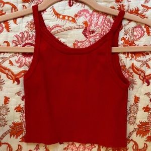 Brandy melville red skylar crop tank
Perfect condition